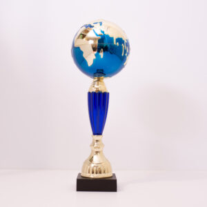 Кубок К5083С популярна нагорода із земною кулею h29см
