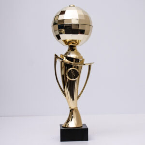 Кубок пластиковий з кулею 5079С h26см