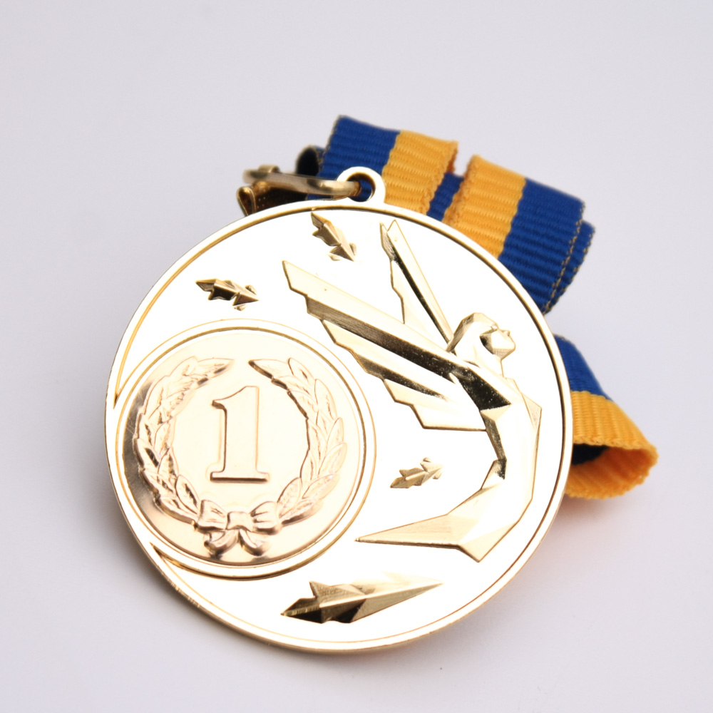 Медаль МА5011 Золото зі стрічкою D50мм та жетоном D25