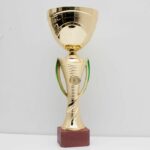 Кубок К1822А пластикова стійка з металевою чашею та дерев'яною основою h35см