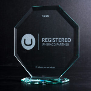 Приз корпоративний інстаграм GL-8 h16см