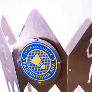 Мега кубок з гравіюванням з унікальним дизайном бадмбінтон КІ6004А 60см