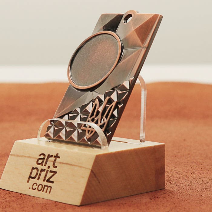 Медаль МА088 Bronza прямокутна з гербом України місце під Жетон D25мм (65*40мм)