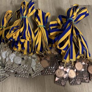 Медаль МА088 Silver прямокутна з гербом України місце під Жетон D25мм (65*40мм)