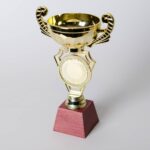 Кубок Коломбо пластиковий для нагородження  на дитячіх змаганнях Н20 см