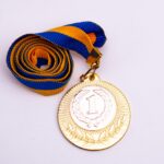 Медаль МА1240 Золото зі стрічкою D40мм місце під жетон Д25мм