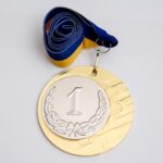 Медаль МА086 золото зі стрічкою D70мм жетон D50мм