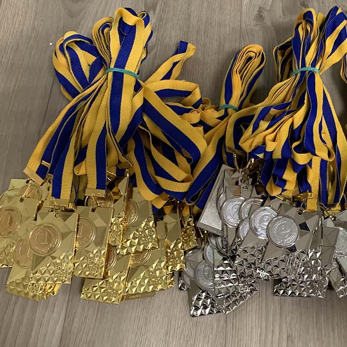 Медаль МА088 срібло зі стрічкою прямокутна з гербом України Жетон D25мм (65*40мм)