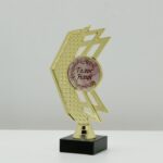 Статуетка Стрілка універсальна нагорода з місцем під жетон h19см
