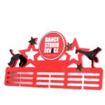 Медальниця  з накладками танці Розмір 50*29см MD20