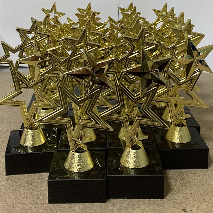 Статуетка П'ять Зірок 18.5 см нагорода із зірками верхівка для кубка