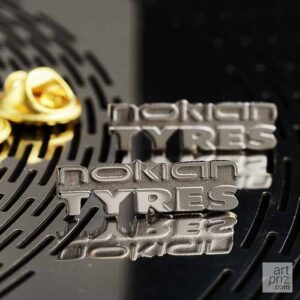 Значок металлический нестандартной формы NOKIAN TYRES