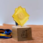 Медаль МА0160 Золото зі стрічкою Розмір 70х60мм Жетон Д25мм