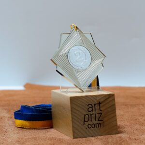 Медаль МА0160 Срібло зі стрічкою Розмір 70х60мм Жетон Д25мм