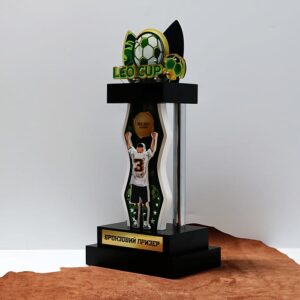 Кубок нагородний з Футболу LEON CUP 28Х70СМ АРТПРИЗ KNF694