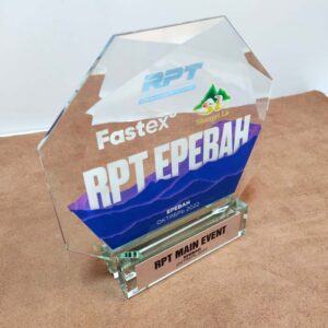 Нагорода зі скла Покер h20см NIS20