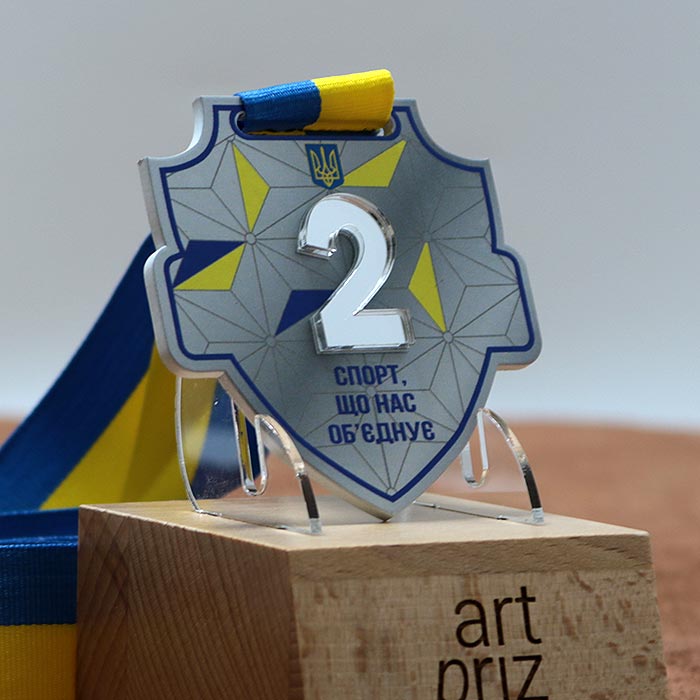 Медаль металлическая в форме щита за второе место Серебро в национальном стиле 75Х75ММ АРТПРИЗ 1048MS3
