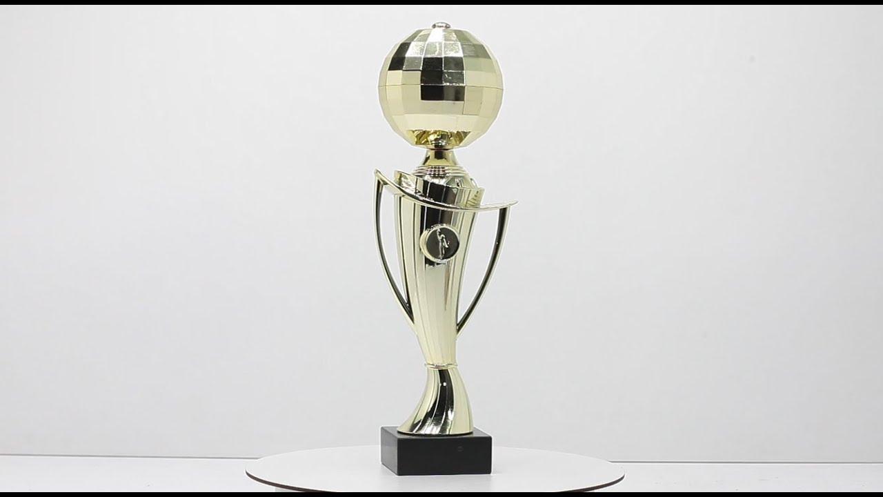 Кубок пластиковий з кулею 5079С h26см