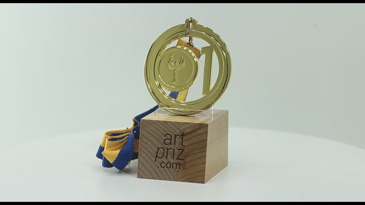 Медаль МА085 Gold D65мм з призовим місцем зображенням Ніки або місце під жетон D25мм