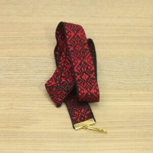 Стрічка червоно-чорна орнамент для медалей з затиском і карабіном 20мм OBR20