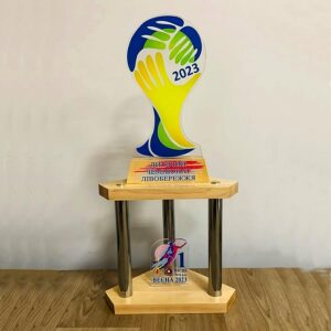 Кубок Футбольний на колонах з акрилом Весна 2023 25x50см АРТПРИЗ 2799N3