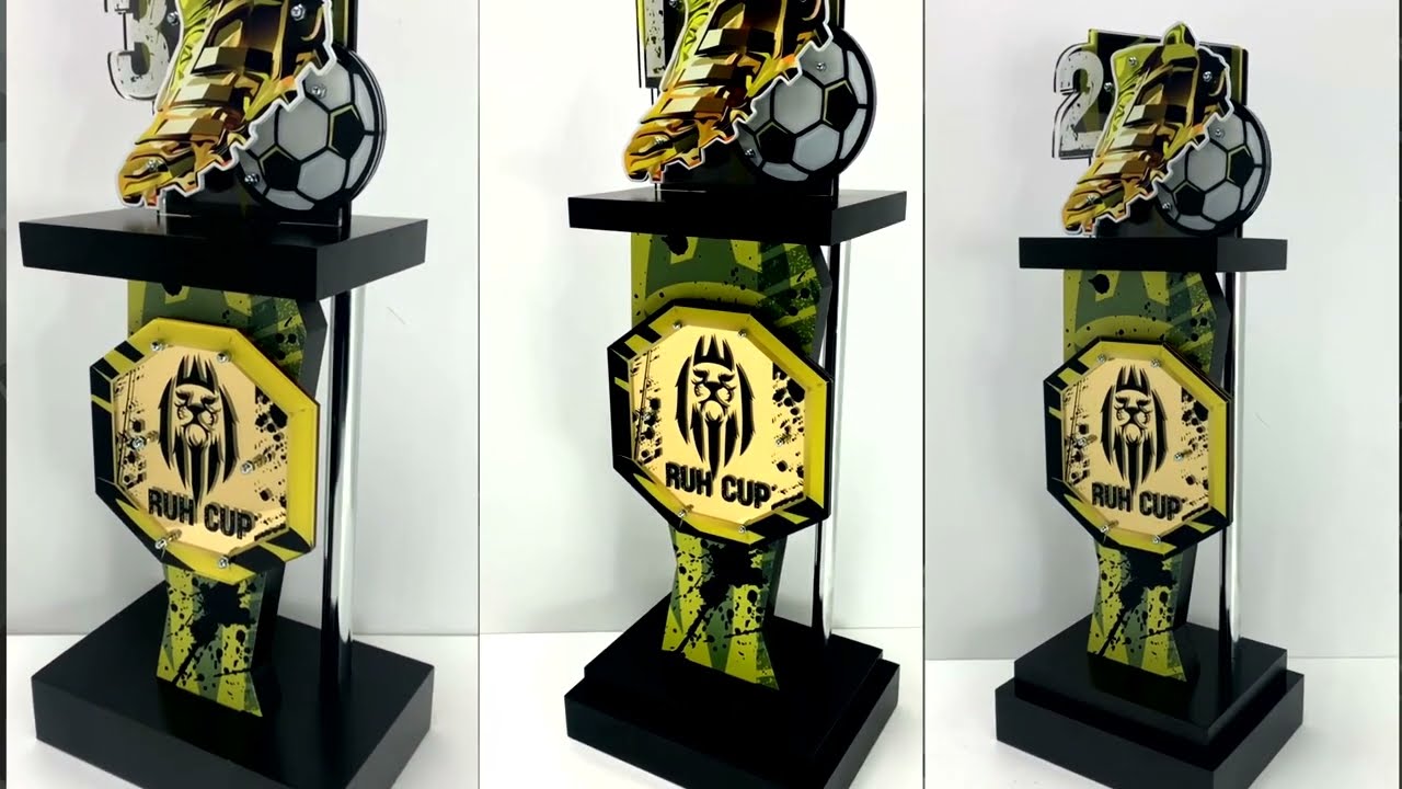 Кубок футбольний RUH CUP 2023 22x60см АРТПРИЗ 2631K3