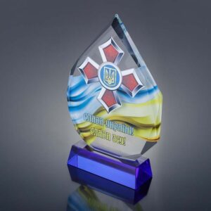 Нагорода зі скла з синьою підставкою та огранованими краями Висота 21см GL-78I