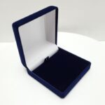 Футляр для нагороди оксамитовий 90X90X40MM  Синій 315 BLU