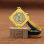 Медаль МА1549 Золото зі стрічкою D45мм та жетоном D25