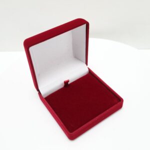 Футляр для нагороди оксамитовий 90X90X40MM  Бордовий 315BR