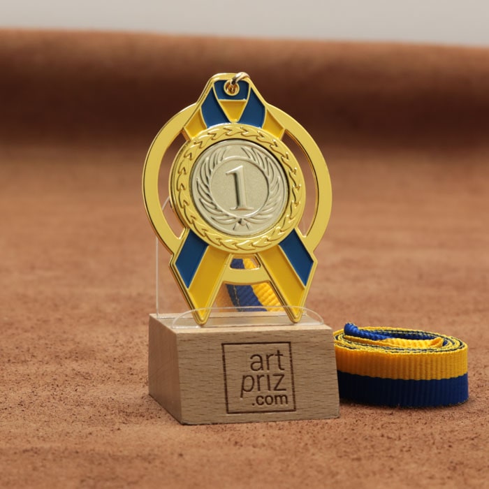 Медаль MA5012 Золото зі стрічкою D65мм та жетоном D25