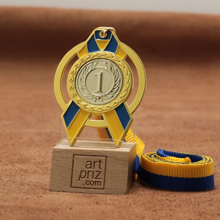 Медаль MA5012 Золото зі стрічкою D65мм та жетоном D25