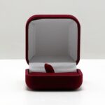 Футляр для нагороди, для прикрас оксамитовий 65x65x44MM Бордовий 362 Bordo