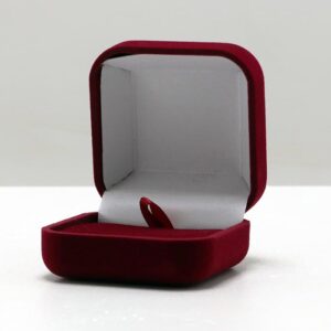 Футляр для нагороди, для прикрас оксамитовий 65x65x44MM Бордовий 362 Bordo