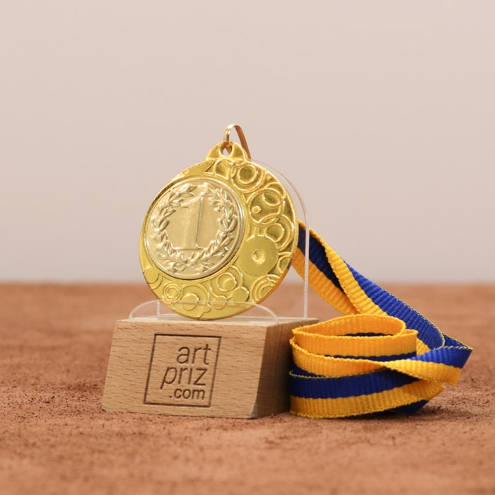 Медаль MA1840GL Золото зі стрічкою 10мм D40мм місце під жетон Д25мм