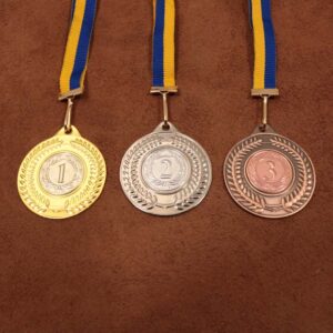 Набір із трьох медалей D50мм МА11022 жетон 25мм (Золото, срібло, бронза) з жетоном та стрічкою