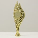 Фігурка ВЕРЕС універсальна нагорода прикрашена зірками тримач , місце  під жетон D 50мм  h24см B652