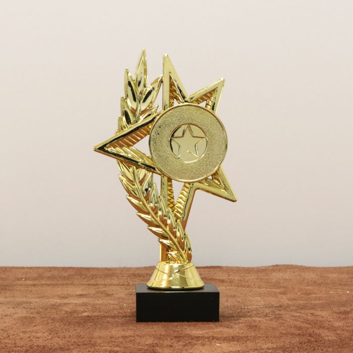 Статуэтка F602 держатель награда универсальная, верхушка для кубка h18,5 см место под жетон 50мм