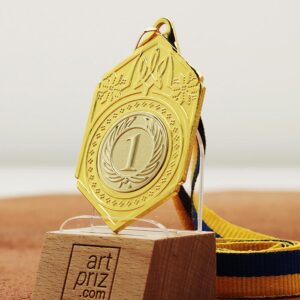 Медаль МА095 Золото Шестикутник зі стрічкою з гербом України Жетон D25мм (65*40мм)