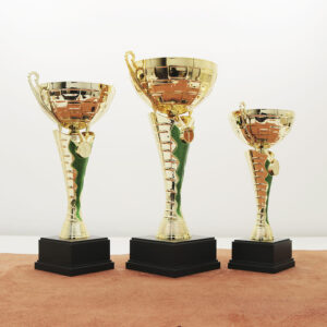 Кубок нагородний K6037А Чаша D16см Висота 37см