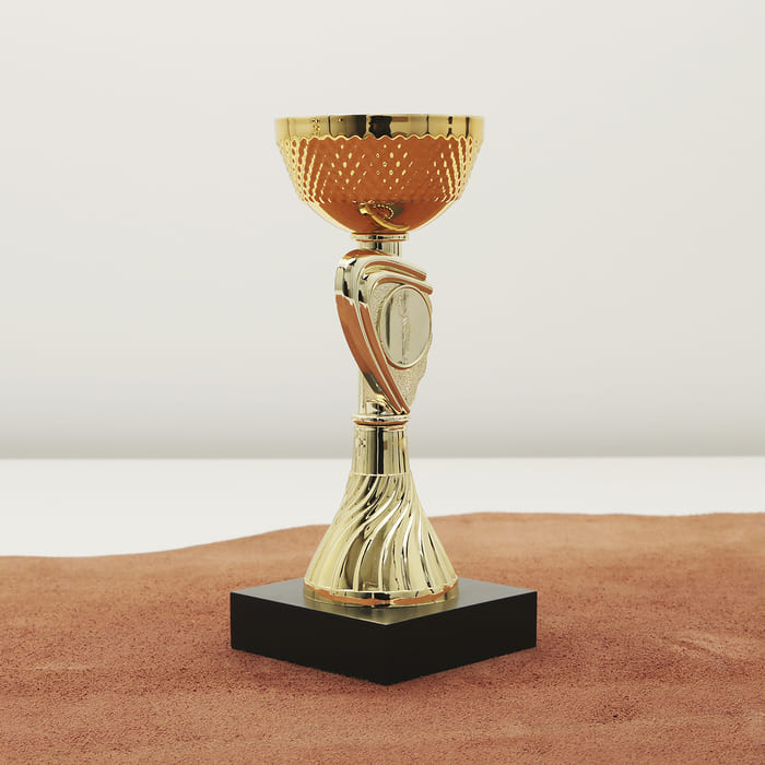 Кубок нагородний 6023B Чаша D7см Висота 18см