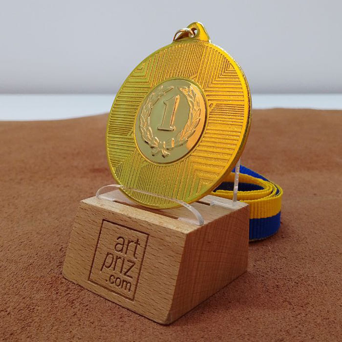 Медаль MA1550 Золото зі стрічкою D50мм місце під жетон Д25мм