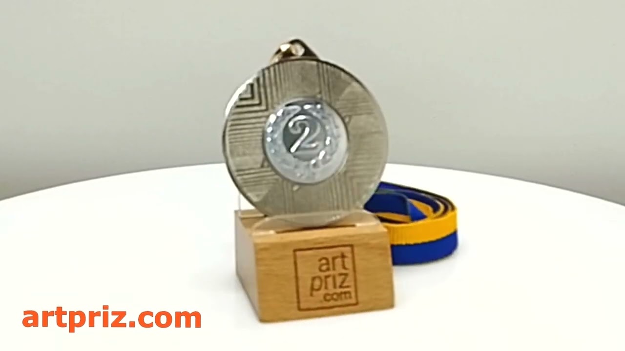 Медаль MA1550 Срібло зі стрічкою D50мм місце під жетон Д25мм