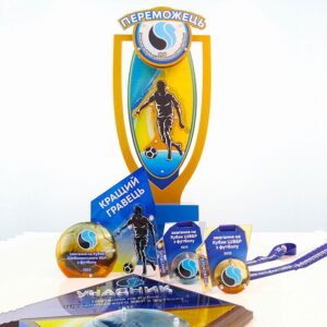 Кубок індивідуальний ШВБР з футболу 22x55см АРТПРИЗ N1615-5