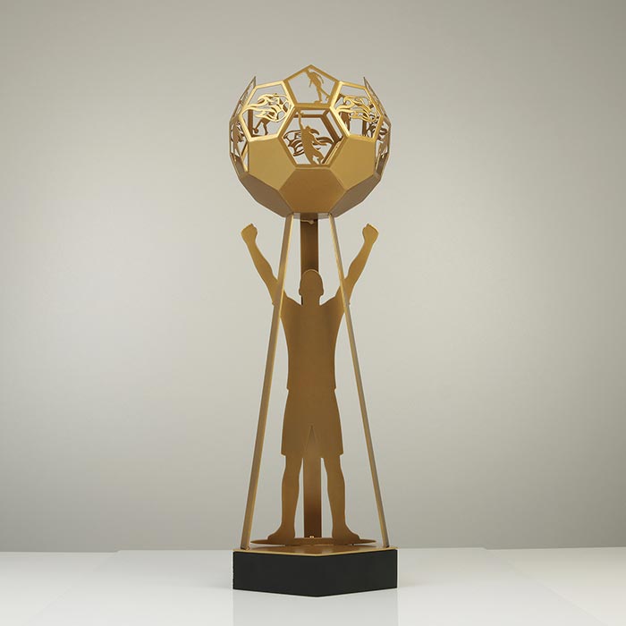 Кубок Футбольний з металевим м'ячем 55см Артприз 6611-5