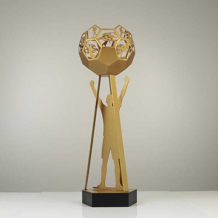 Кубок Футбольний з металевим м'ячем 55см Артприз 6611-5