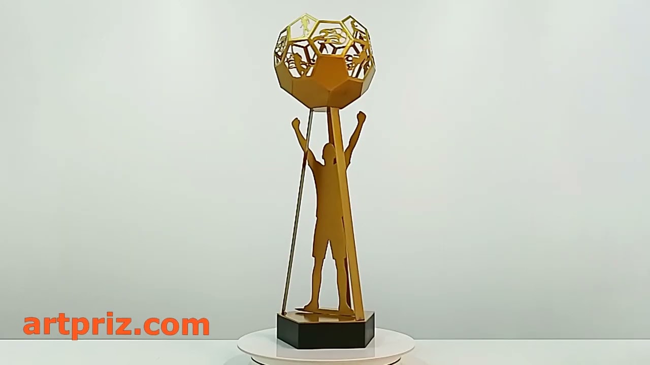 Кубок Футбольний з металевим м'ячем 55см Артприз 6611-5