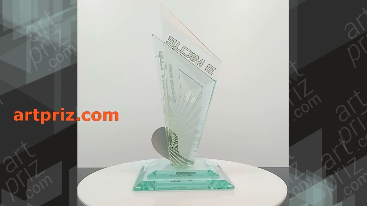 Приз скляний з тенісу Rudiacov Cup 25х13,5см Артприз 1992-5