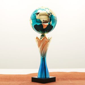 Кубок нагородний K6139C на мармуровій основі H28см, чаша земна куля D10см