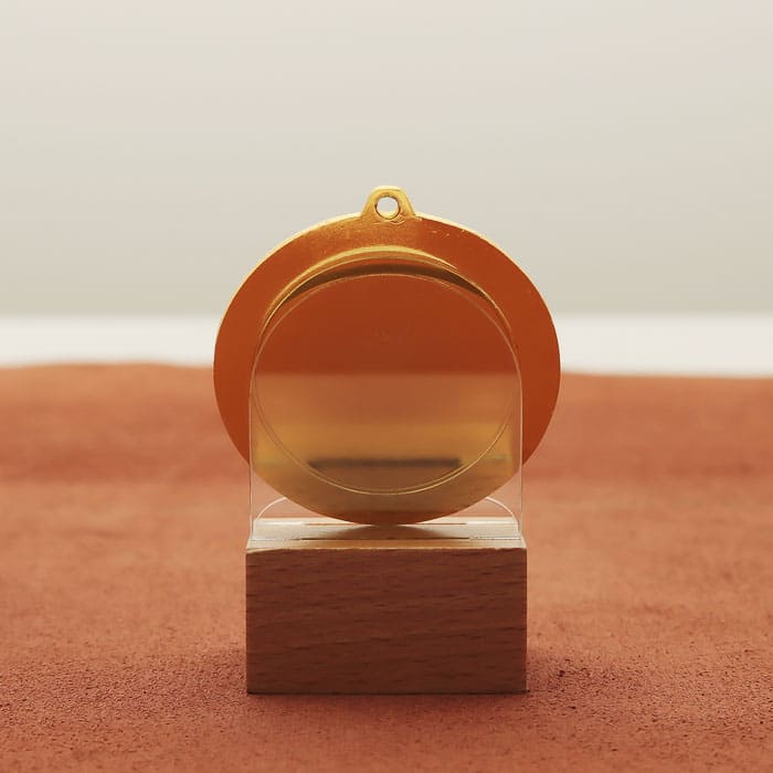 Медаль універсальна MA5020 золота D50мм жетон D25мм